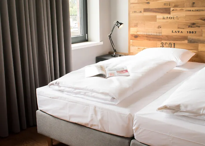 Underdog Hotel