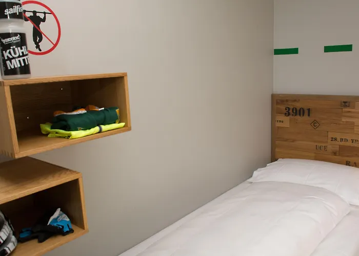 Hotel Underdog 3*