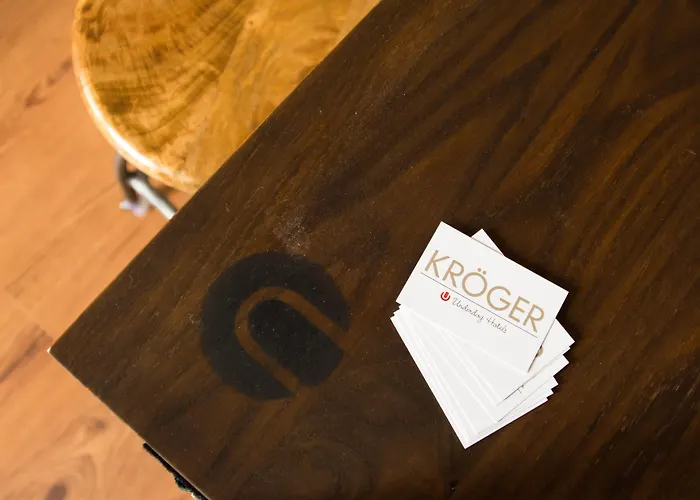 Underdog Hotel 3*